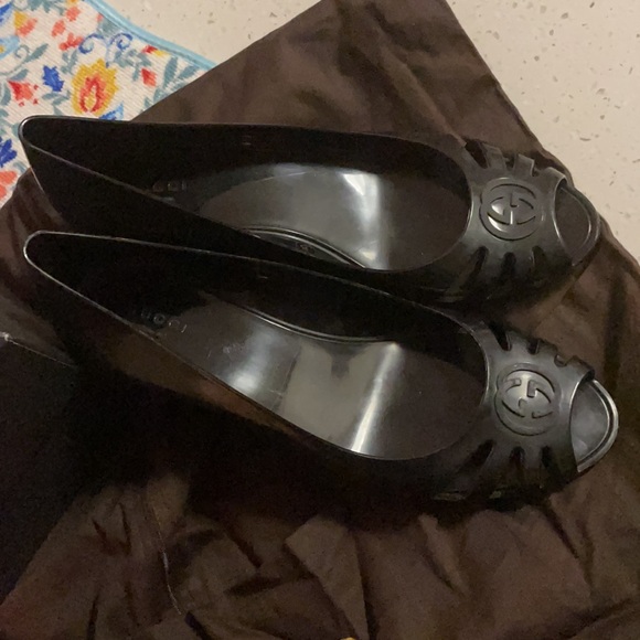 Real GUCCI Patent Leather Wedges - Picture 3 of 5